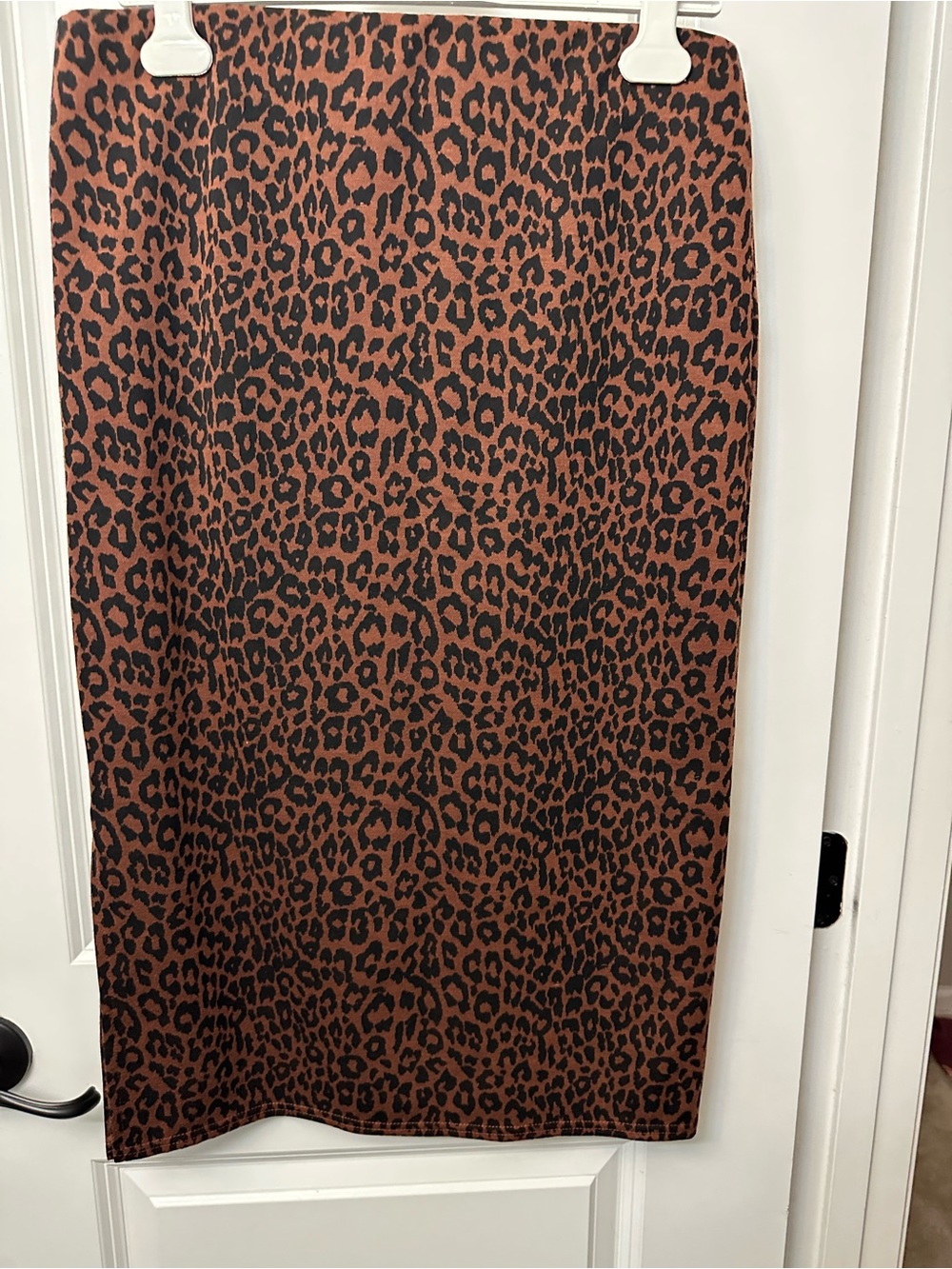 LOFT Leopard Print Midi Skirt - Size Large - Picture 4 of 5